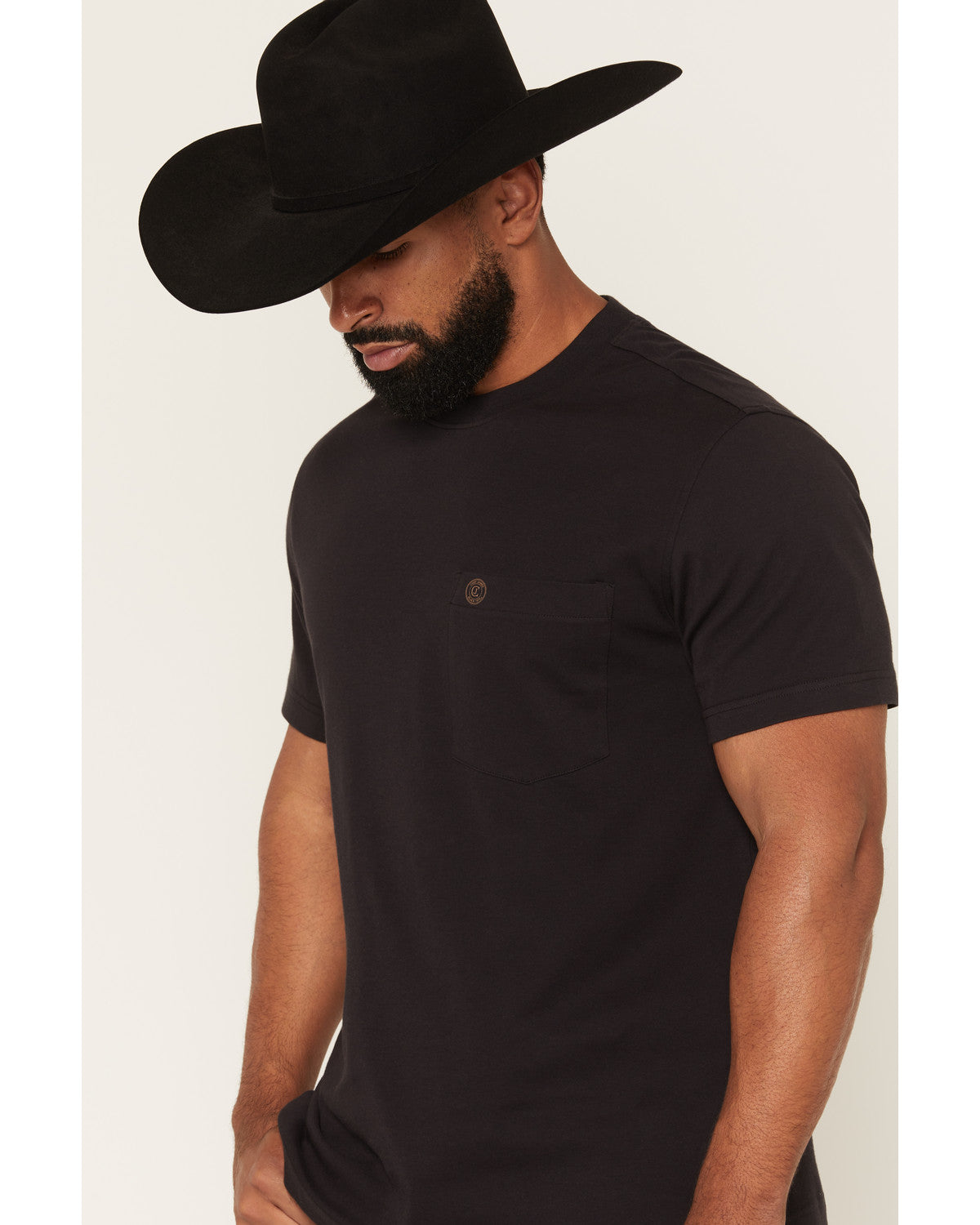 Men's Summit Solid Pocket Short Sleeve T-Shirt | Cody James Clothing